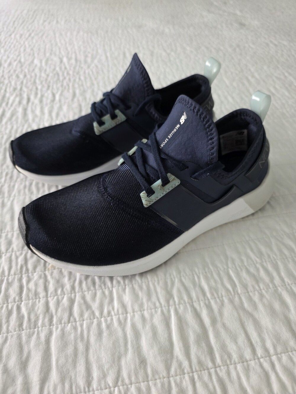 New Balance Nergize Sport Woman's 8.5 Slip-On Sneakers in Navy and White